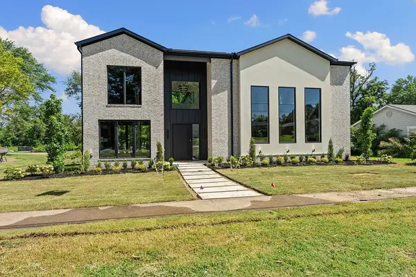 903 NE 2nd Street, Bentonville, AR 72712