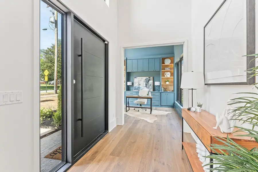 903 NE 2nd Street, Bentonville, AR 72712 - Image #2