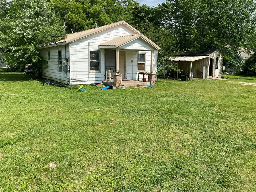 100 Quincy Avenue, Lincoln, AR 72744 - Image #2