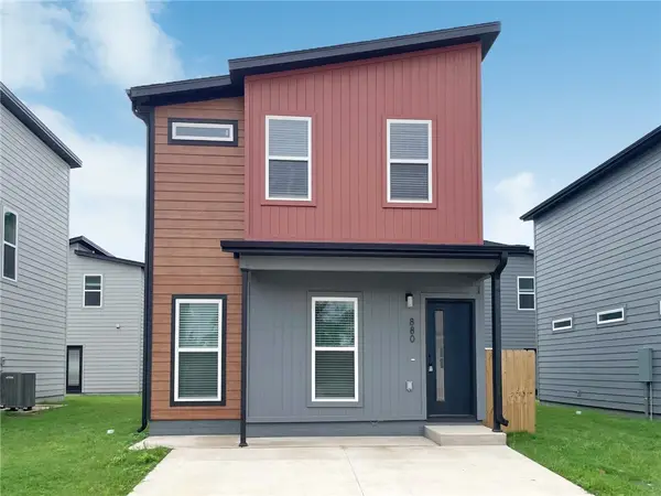 880 States Avenue, Bentonville, AR 72713