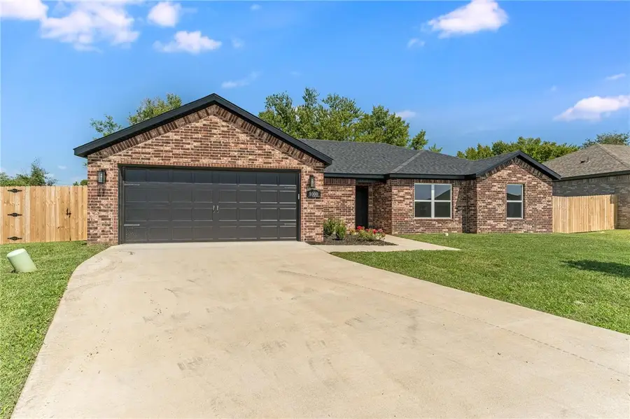 1000 Autumn Royal Avenue, Lowell, AR 72745 - Image #2