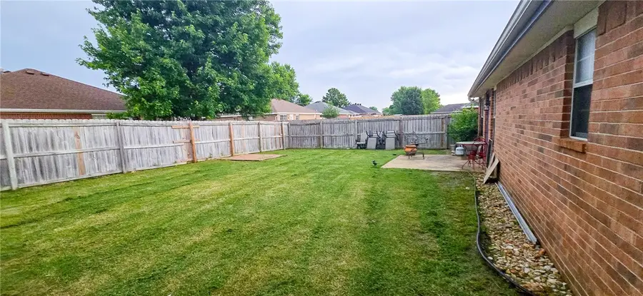 870 Sunflower Street, Centerton, AR 72719 - Image #2