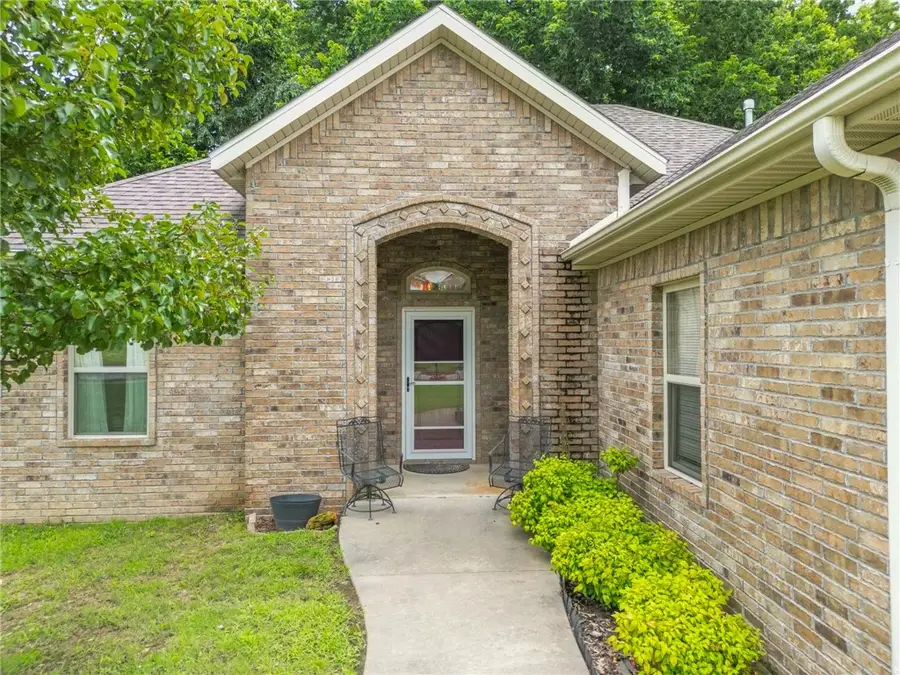 696 E Thornstone Avenue, West Fork, AR 72774 - Image #2