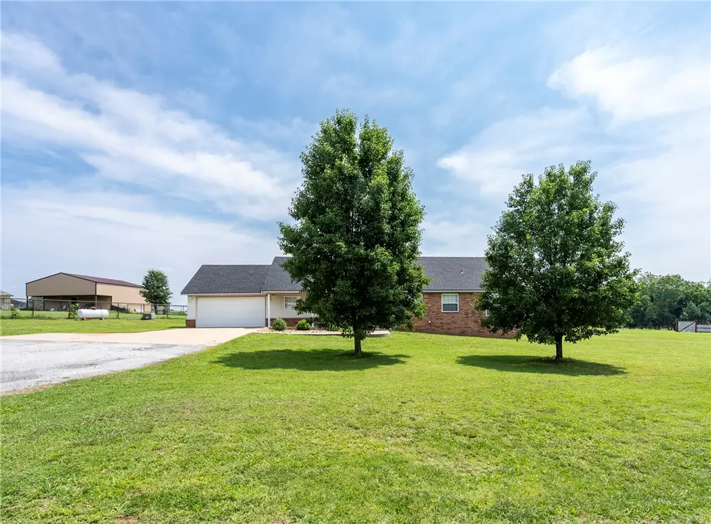 21944 Hwy 12, Gentry, AR 72734 - #1