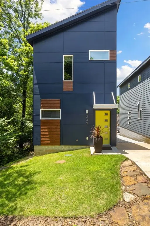 239 N Fletcher Avenue, Fayetteville, AR 72701 - Image #2