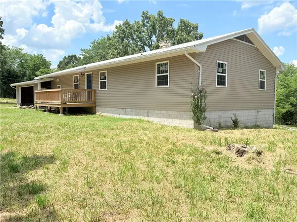 4 Shady Knoll Lane, Yellville, AR 72687