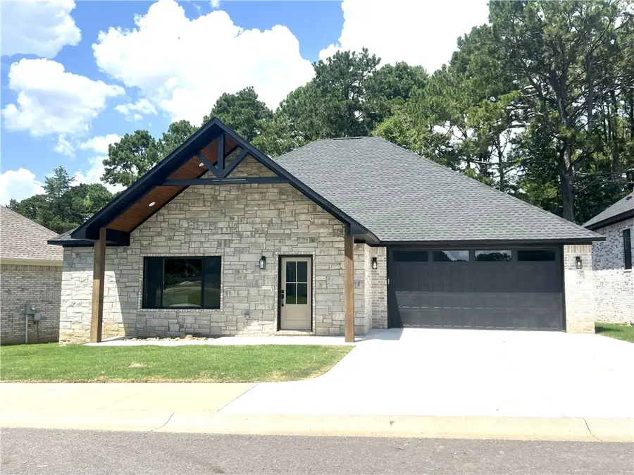 137 Harbor Circle, Russellville, AR 72802 - Image #2