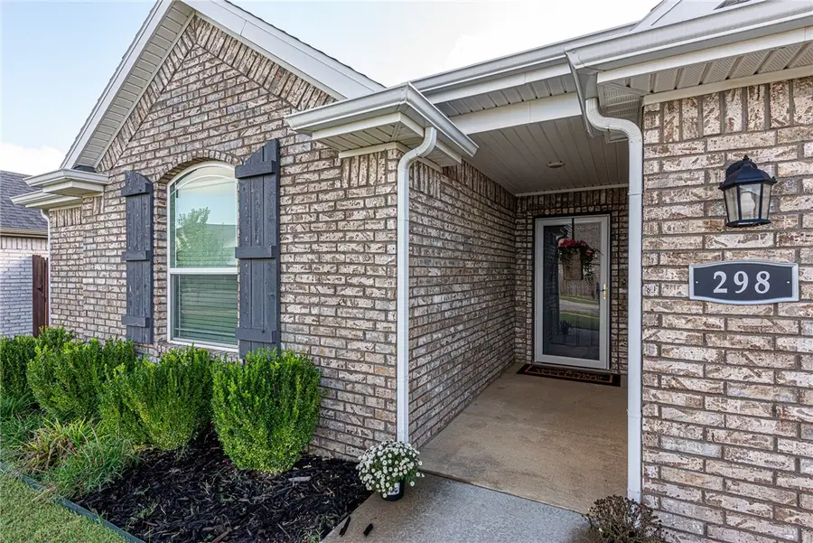 298 S Benchmark Lane, Fayetteville, AR 72704 - Image #2
