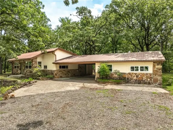 11350 N Highway 71, Mountainburg, AR 72946