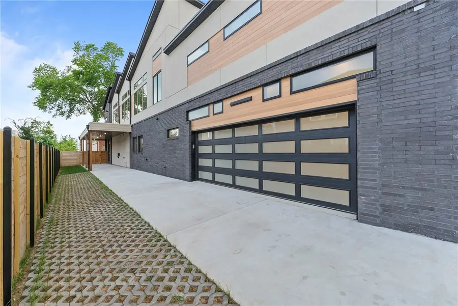 609 SW 4th Street, Bentonville, AR 72712 - #3