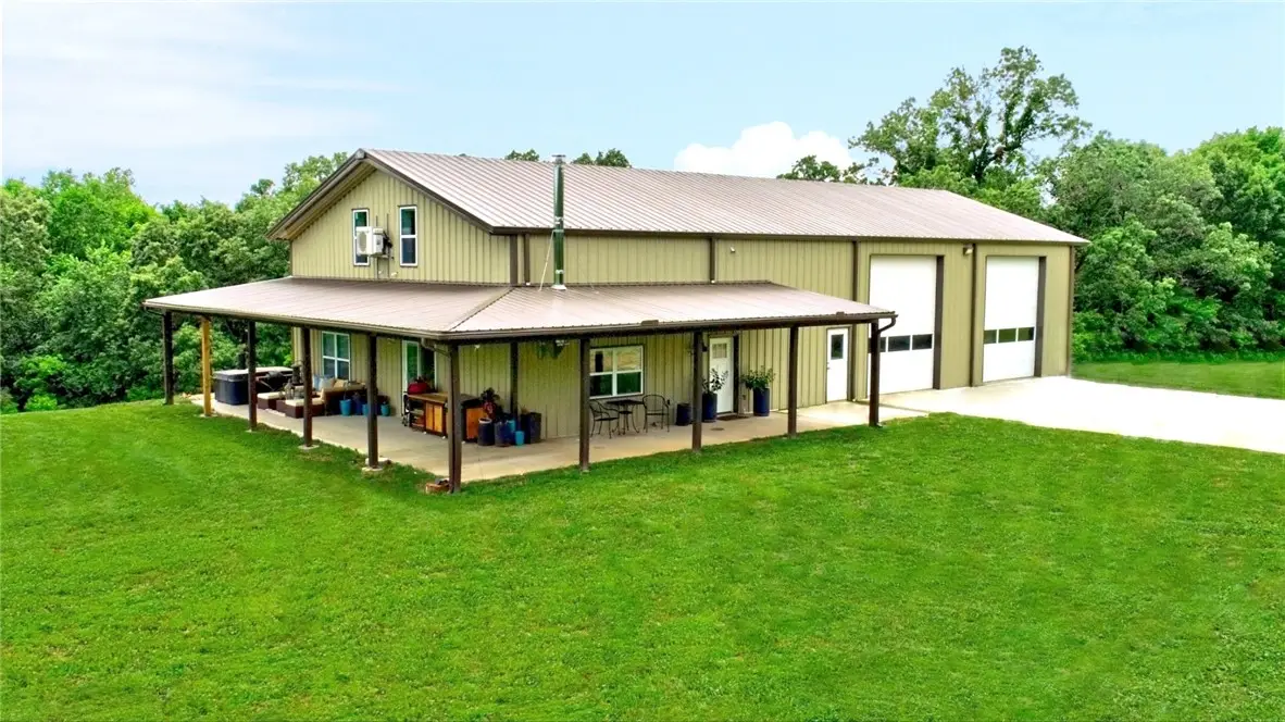 13330 S Hendrix Road, Bentonville, AR 72713 - Image #1