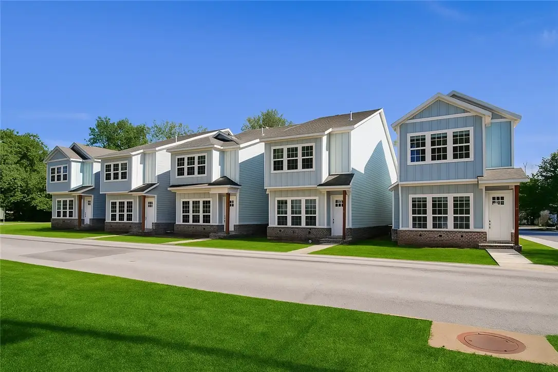 510/508/506/504/502 W Persimmon Street, Rogers, AR 72756 - Image #1
