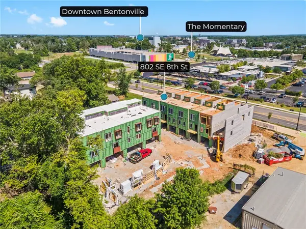 848 SE 8th Street, Bentonville, AR 72712