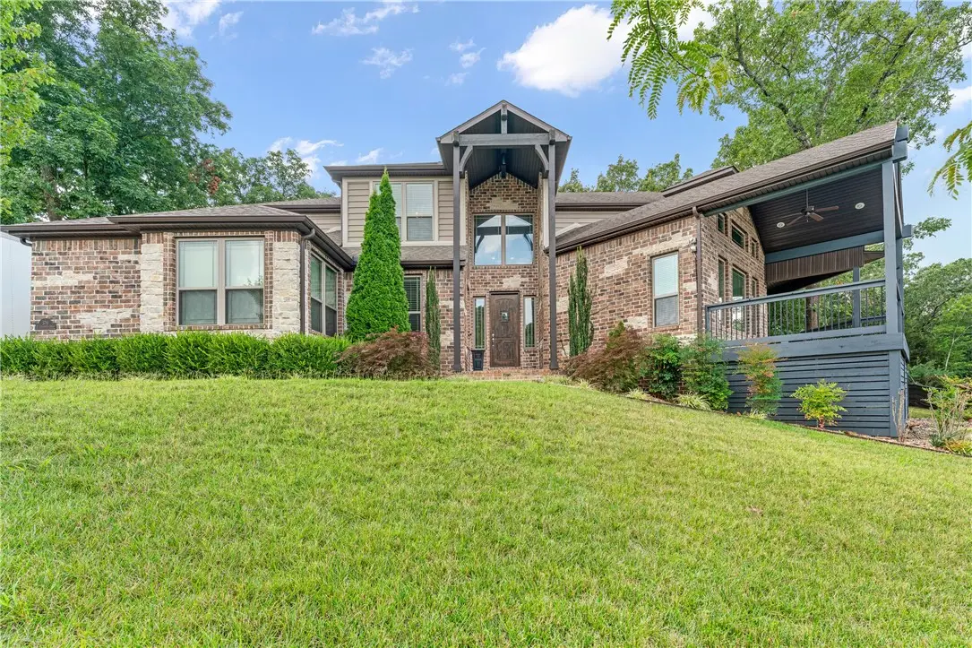 576 Champion Drive, Fayetteville, AR 72703 - Image #1