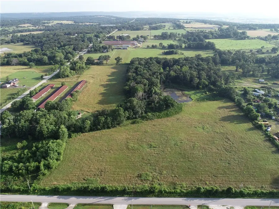 208 S Wedington Blacktop Road, Lincoln, AR 72744 - Image #3