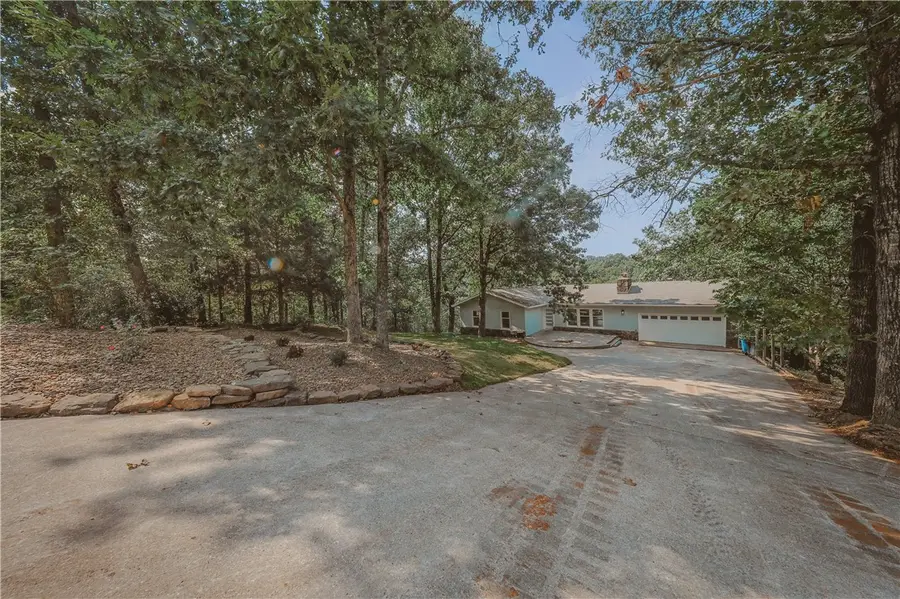 22 Pembroke Lane, Bella Vista, AR 72715 - #3