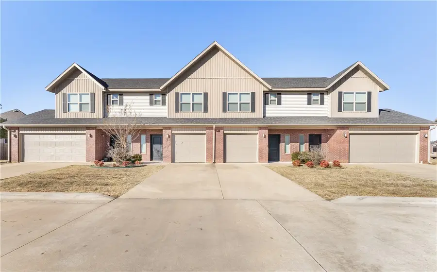 2701-2707 W Shasta Road, Rogers, AR 72758 - Image #2