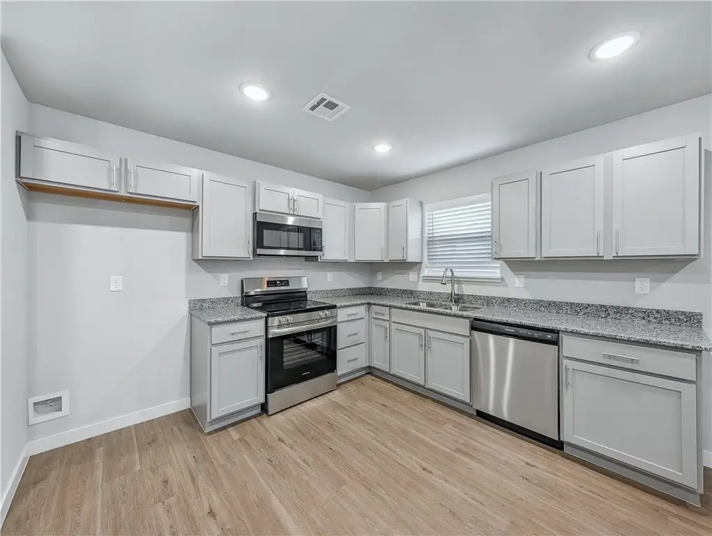 6309 & 6311 Kathleen Street, Bentonville, AR 72713 - Image #1