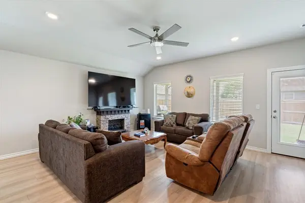 800 Buffalo Avenue, Gentry, AR 72734