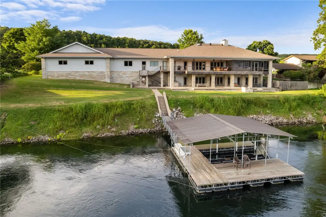 500 Valley Airport Drive, Cotter, AR 72626 - Image #1