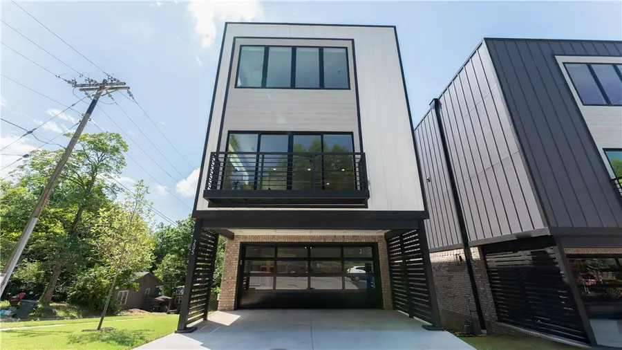 205 W Lafayette Street, Fayetteville, AR 72701 - Image #2