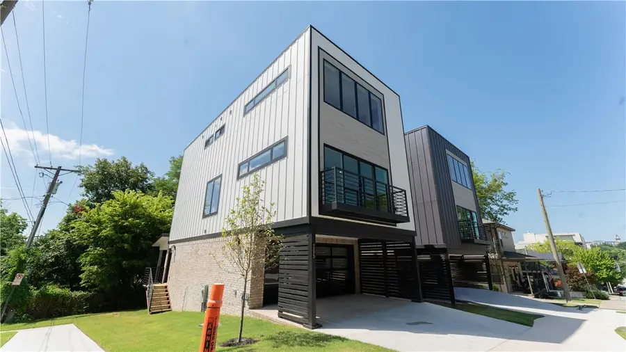 205 W Lafayette Street, Fayetteville, AR 72701 - Image #3