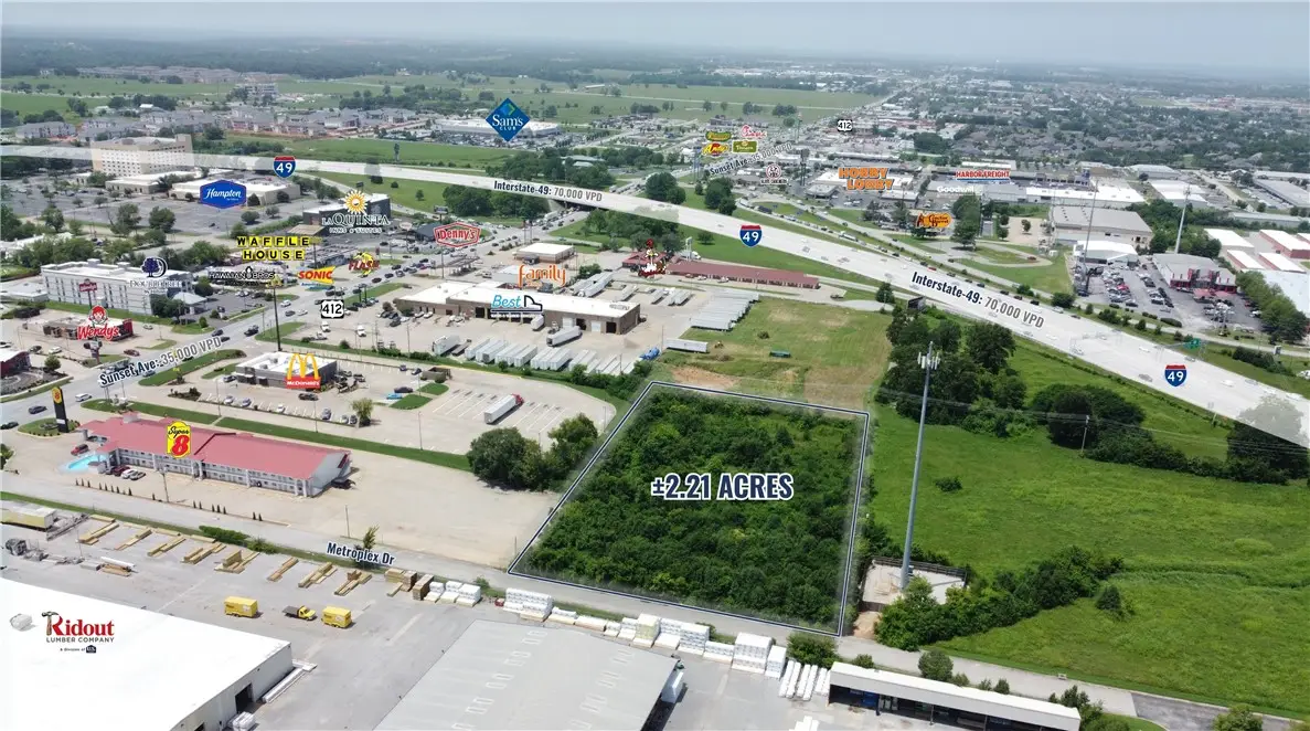 982 Metroxplex Drive, Springdale, AR 72762 - #1