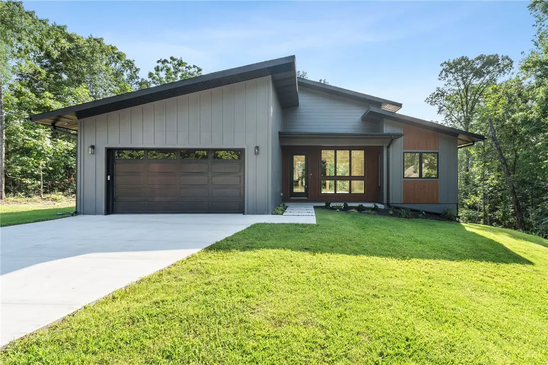 1 Langholm Lane, Bella Vista, AR 72715 - Image #1