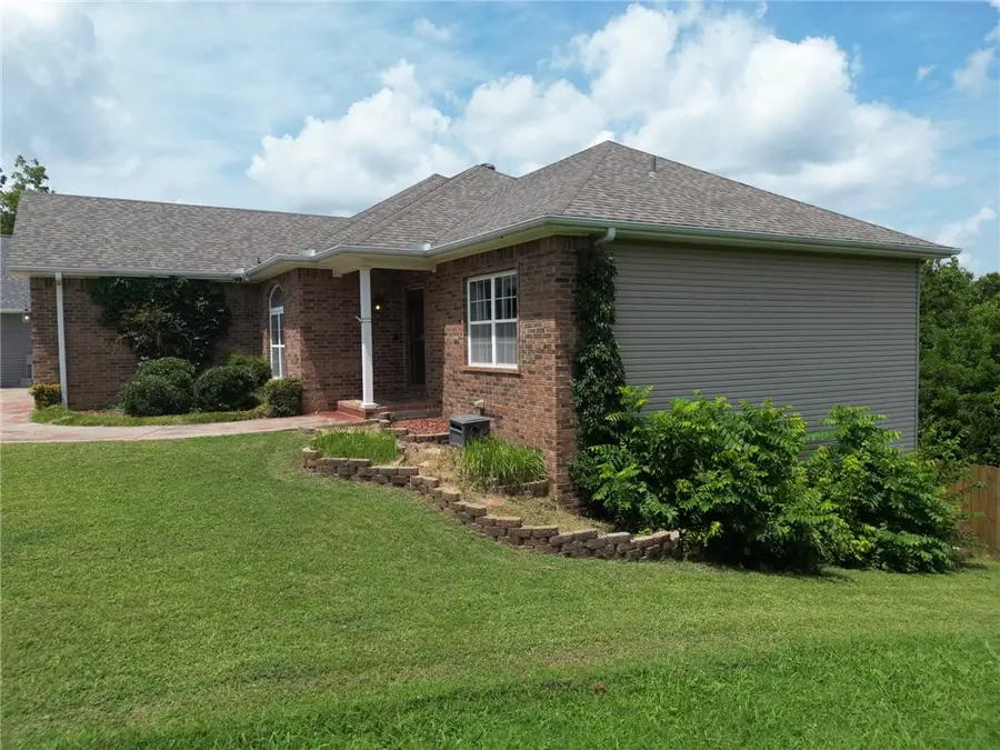 21 Slifer Drive, Bella Vista, AR 72714 - Image #3