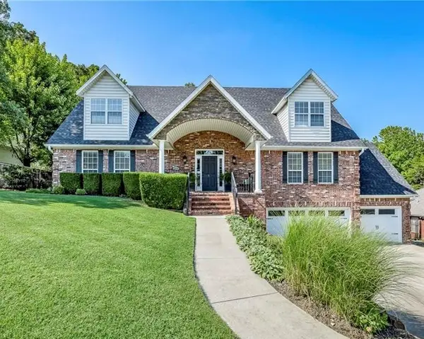 2370 E Meandering Way, Fayetteville, AR 72701