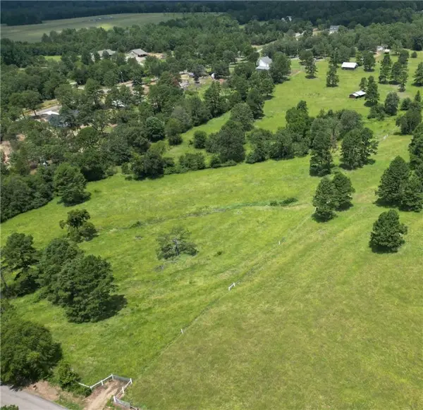 Linker Mountain Road, Dover, AR 72837