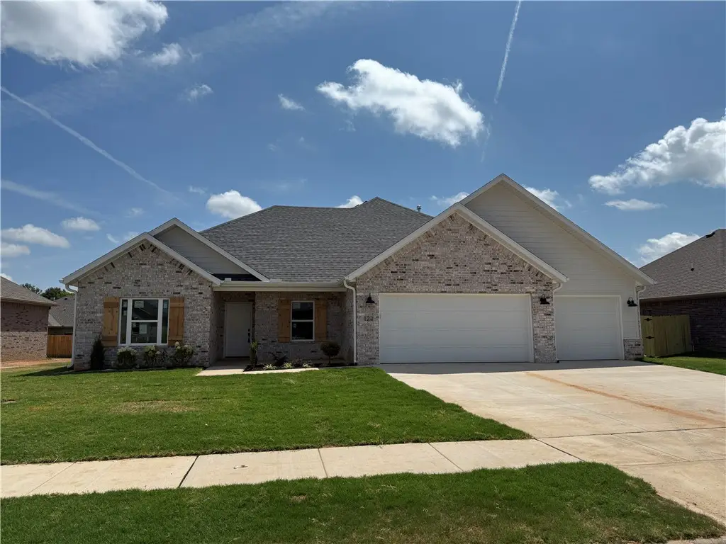 122 N Banner Avenue, Farmington, AR 72730 - Image #1