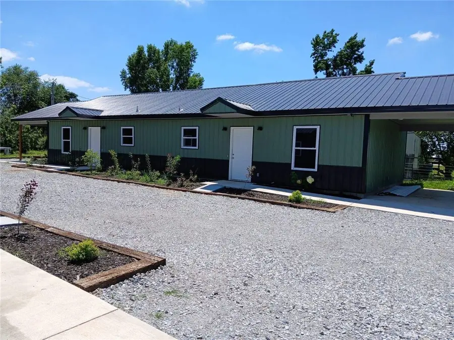 180 E Doughty Street, Colcord, OK 74338 - Image #2