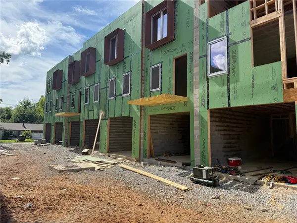 834 SE 8th Street, Bentonville, AR 72712