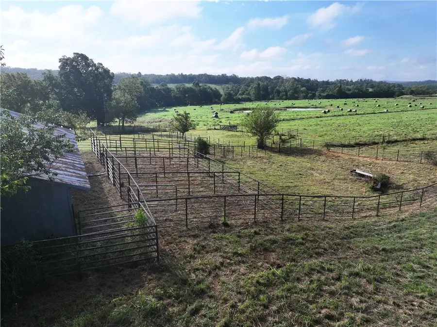 13150 S Pleasant Valley Road, Gentry, AR 72734 - Image #2