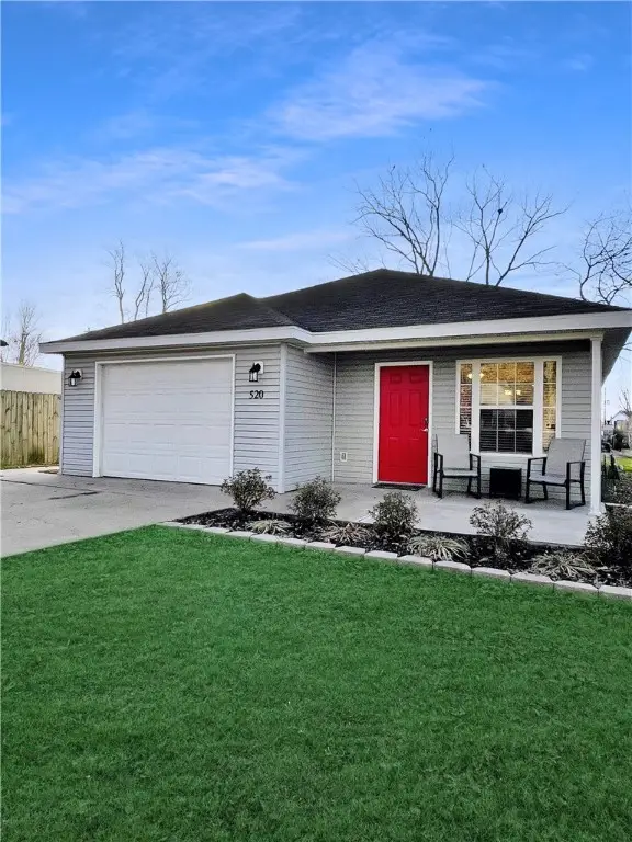 520 SE D Street, Bentonville, AR 72712