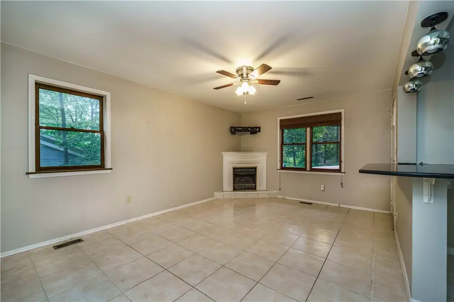 108 E Jay Lane, Eureka Springs, AR 72632 - Image #3