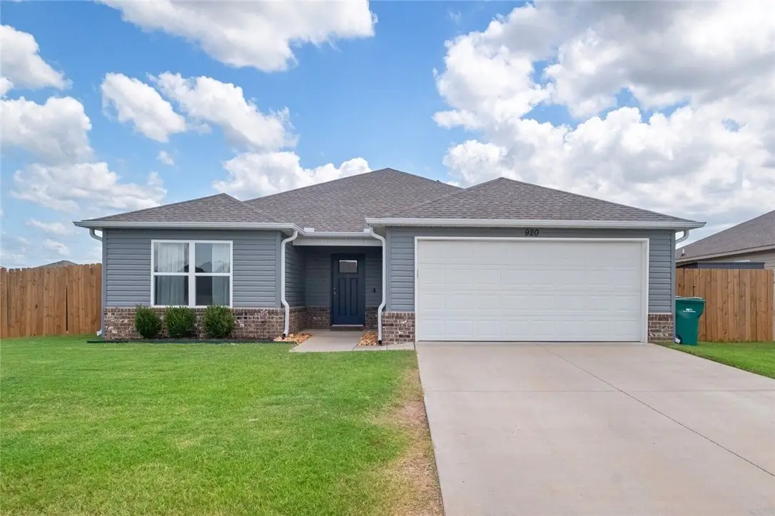 920 Queen Street, Centerton, AR 72719 - Image #1