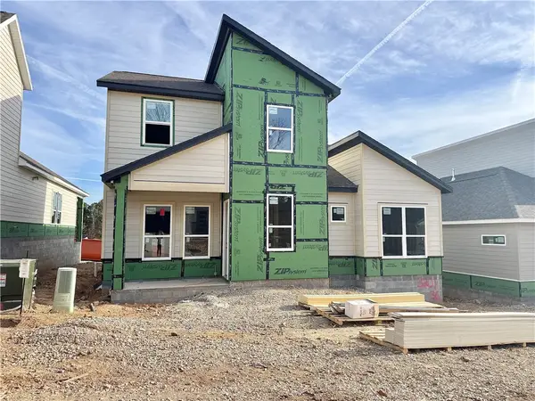 3201 N Sumac Drive, Fayetteville, AR 72703