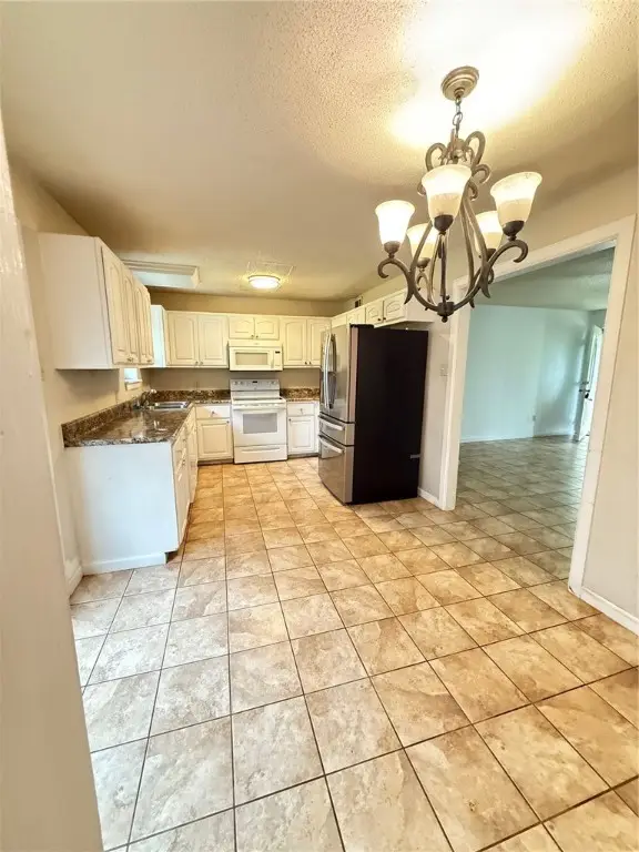 1304 S Ithaca Avenue, Russellville, AR 72801 - Image #3