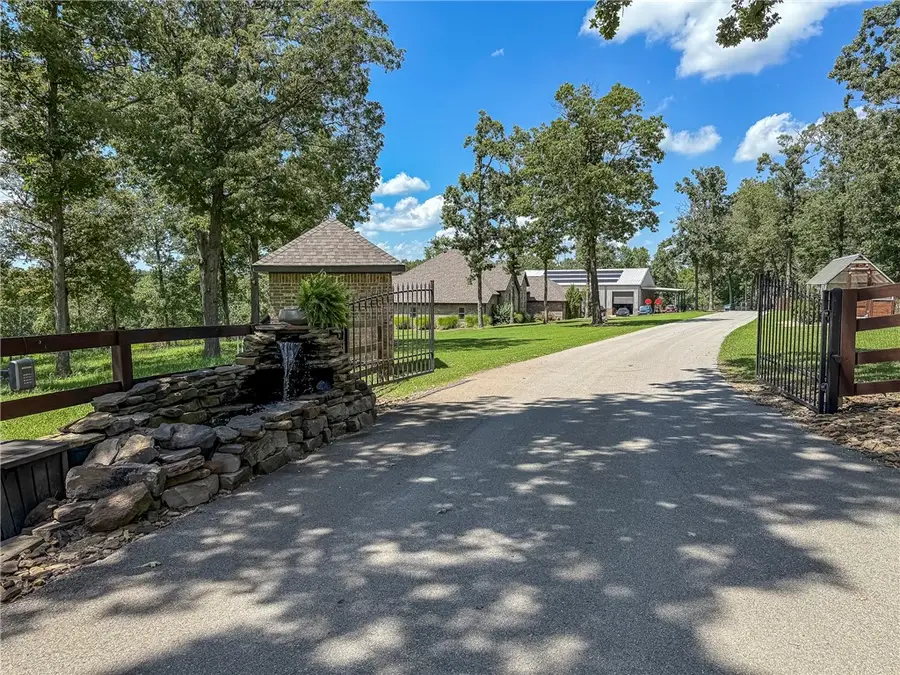 10107 Noah Road, Gravette, AR 72736 - Image #3