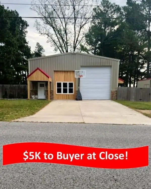 1745 Viney Grove Road, Prairie Grove, AR 72753