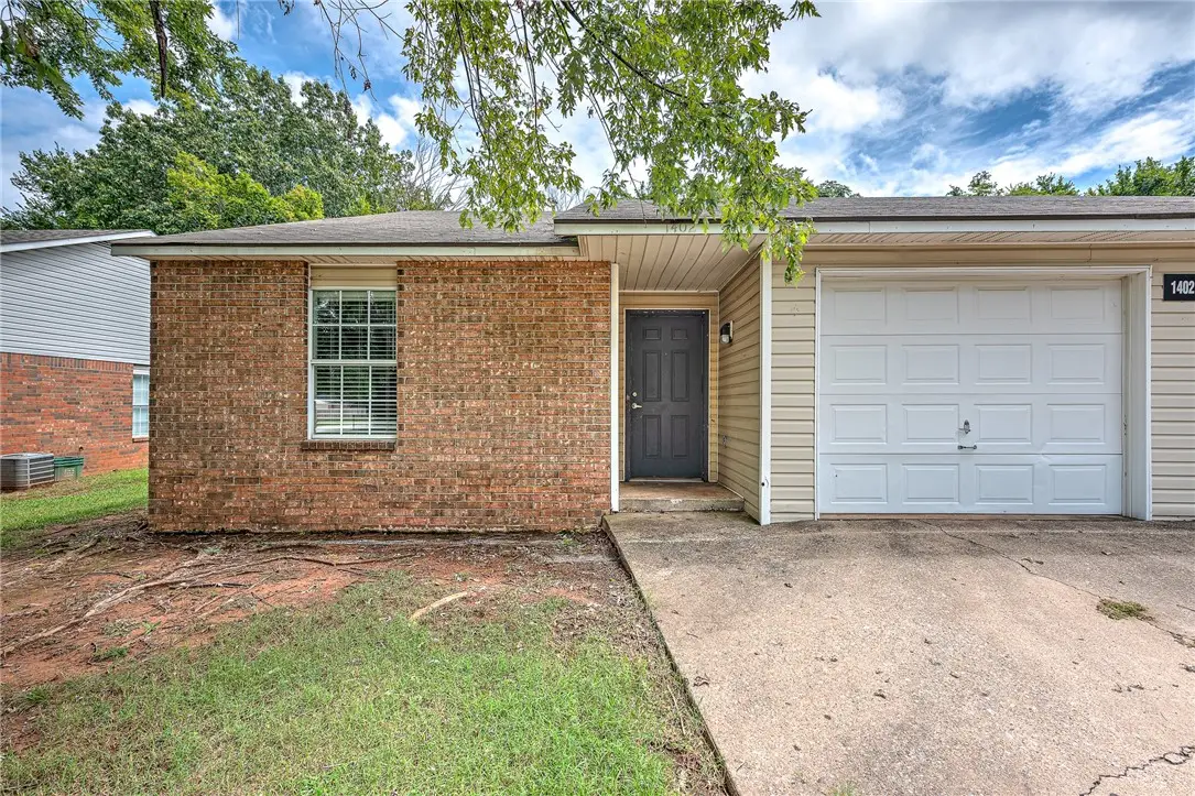 1402 N Boxley Avenue, Fayetteville, AR 72704 - Image #1