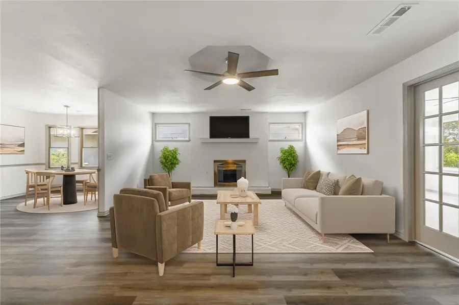 1008 W Linden Street, Rogers, AR 72756 - Image #3