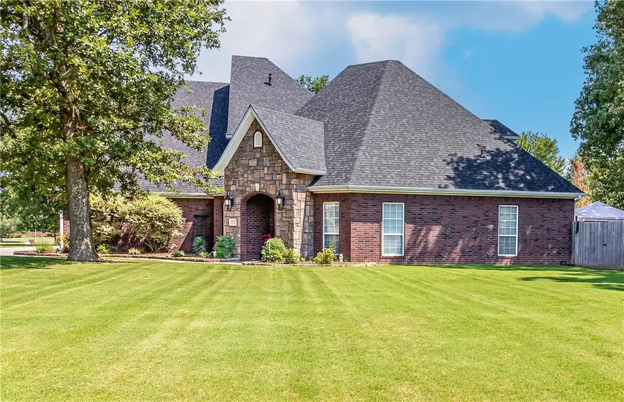 2104 Caribou Lane, Elm Springs, AR 72762 - Image #2