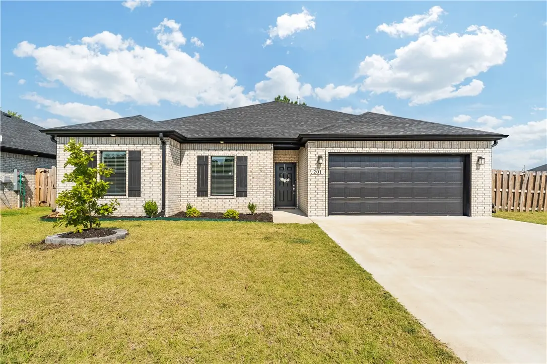 201 Tricha Circle, Gravette, AR 72736 - Image #1