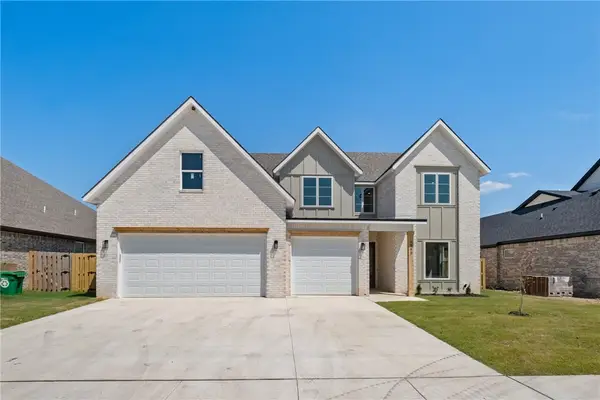 1860 Peacock Road, Centerton, AR 72719