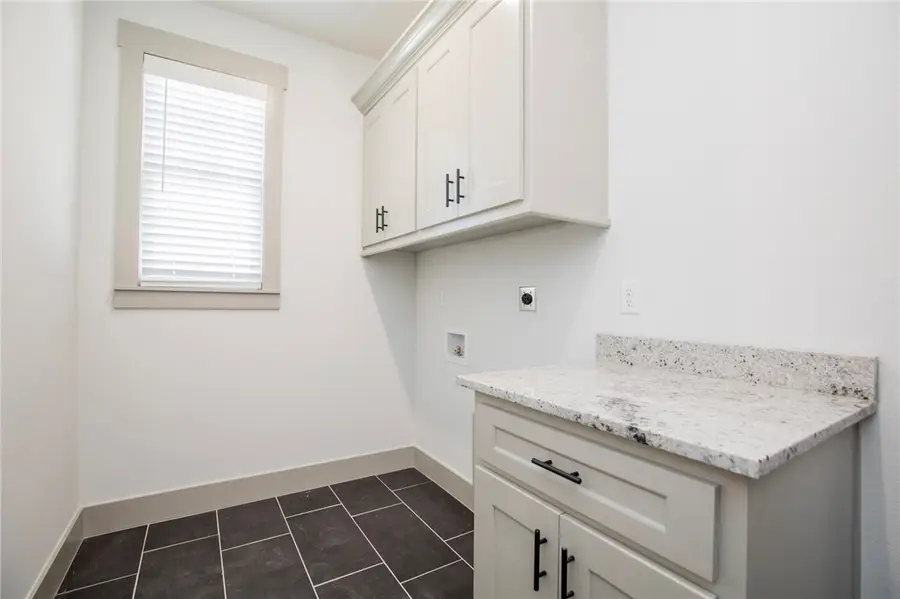 108 White Oak Street, Gentry, AR 72734 - Image #2