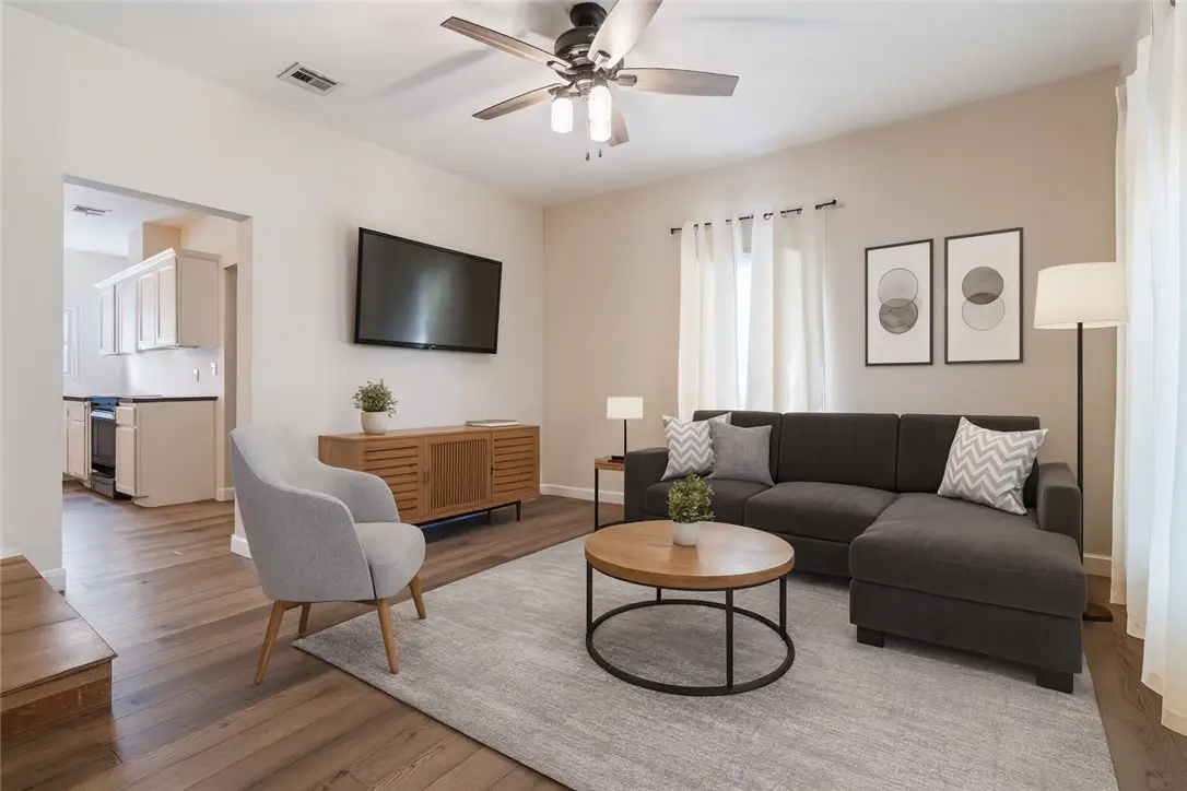 411 N Maple Street, Siloam Springs, AR 72761 - Image #1