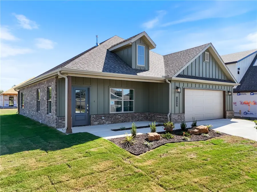 2309 N Presley Street, Siloam Springs, AR 72761 - Image #2